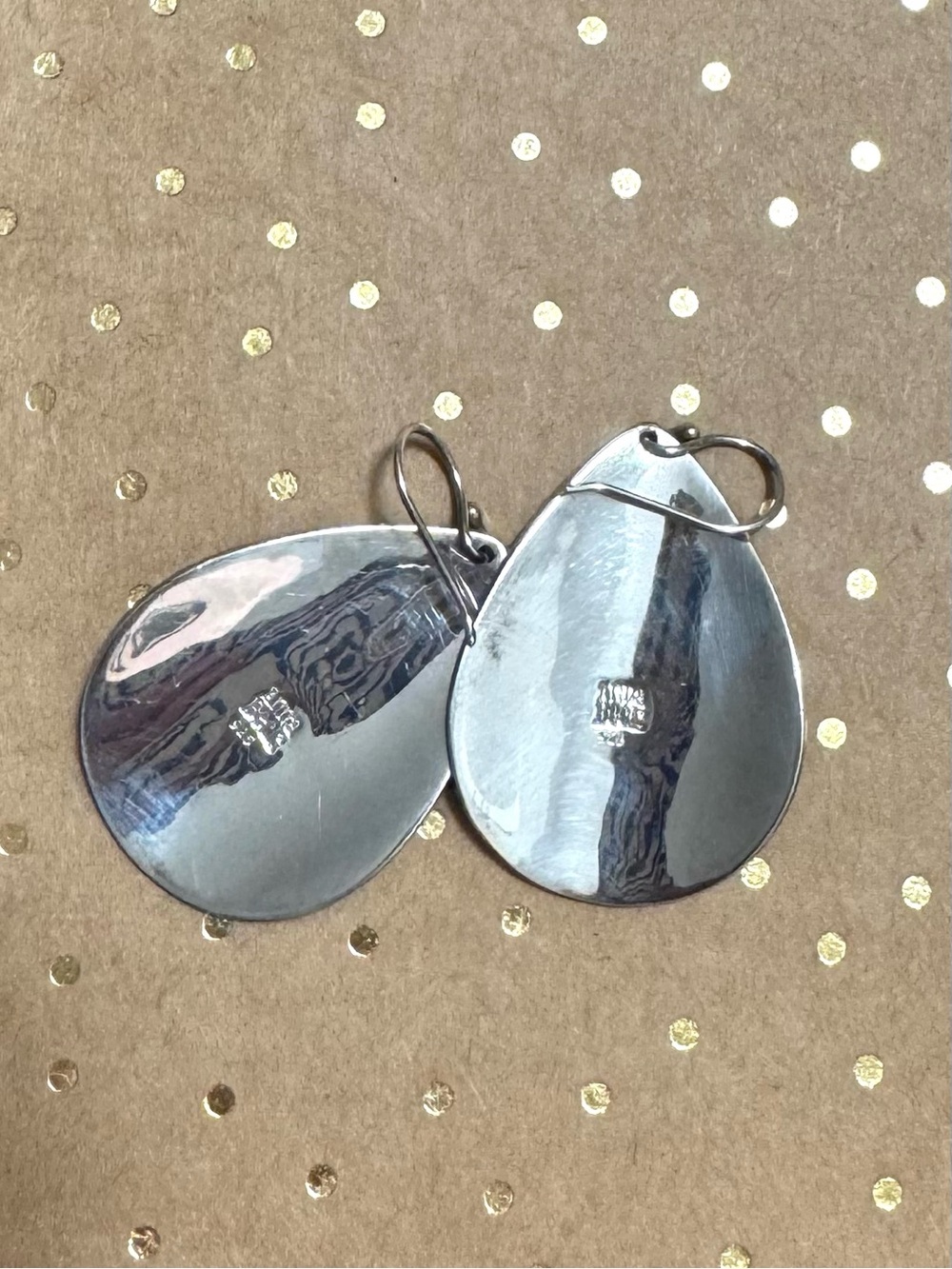 Anna Beck Classic Large Drop Earrings - Two-Tone - Picture 4 of 4